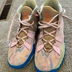 Boys Kyrie basketball shoes